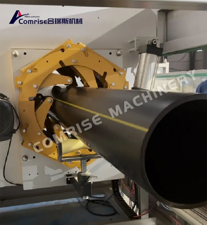 Proba mașinii de țevi HDPE de 200-500 mm finalizată pentru satisfacția clientului Proba mașinii de țevi HDPE de 200-500 mm finalizată pentru satisfacția clientului