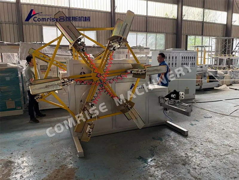 Testarea mașinii de țevi HDPE de 1/2 inch-2 inch rulează, clientul mulțumit Testarea mașinii de țevi HDPE de 1/2 inch-2 inch rulează, clientul mulțumit